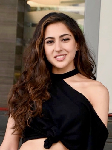 Beautiful Sara Ali Khan in black