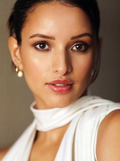 Tripti Dimri Biography, Wiki, Age Height, Weight, Physique, Career, Family, Boyfriend, Affairs, Lifestyle, Net Worth.