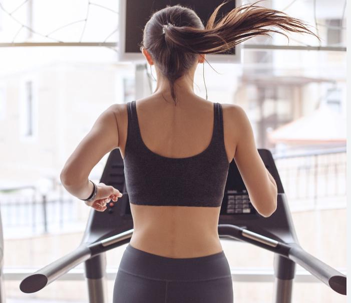 Selena Gomez also does cardio to stay fit in her life.